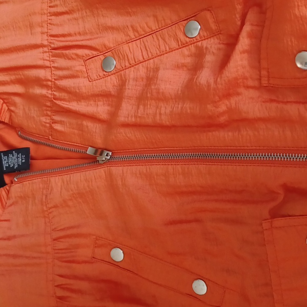 Ladies fun orange wind breaker - Picture 7 of 9